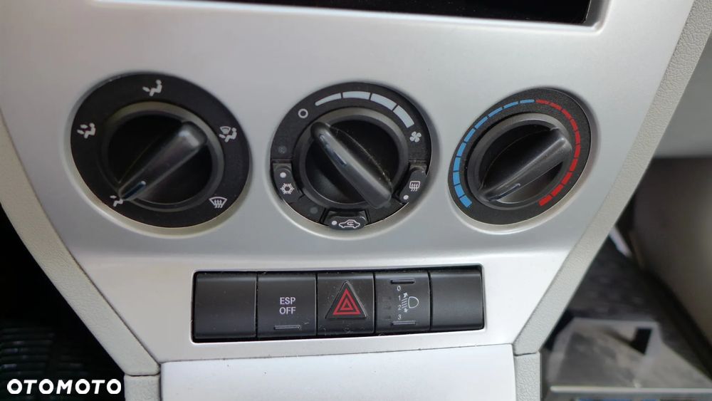 Dodge Caliber 2.0 CVT SE - 14