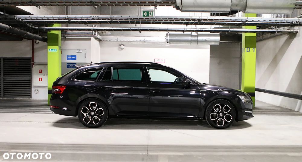 Skoda Superb 2.0 TDI SCR Sportline DSG - 6