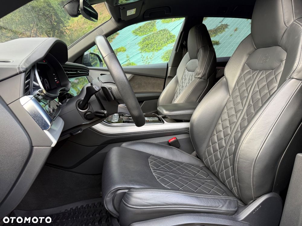 Audi Q8 - 9