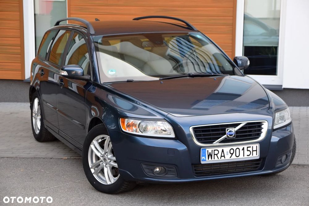Volvo V50 2.0D DPF Momentum - 1