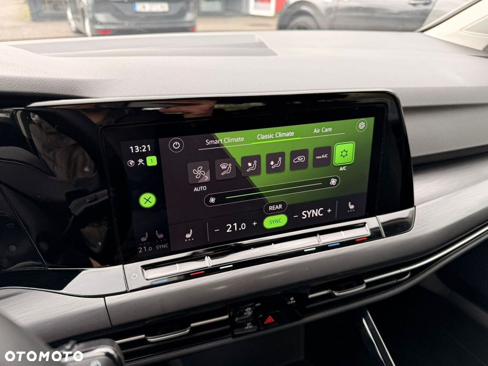 Volkswagen Golf - 16