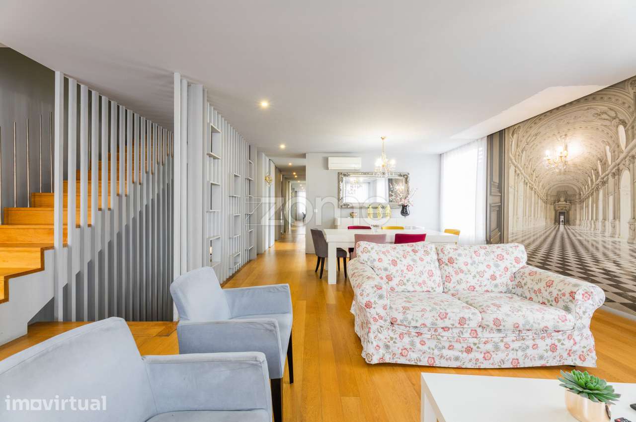 Trespasse de Restaurante e Habitação T3 Duplex na Sé em Braga - Grande imagem: 4/51