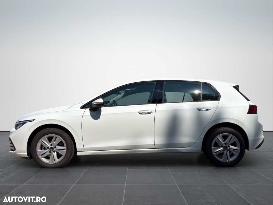 Volkswagen Golf - 6