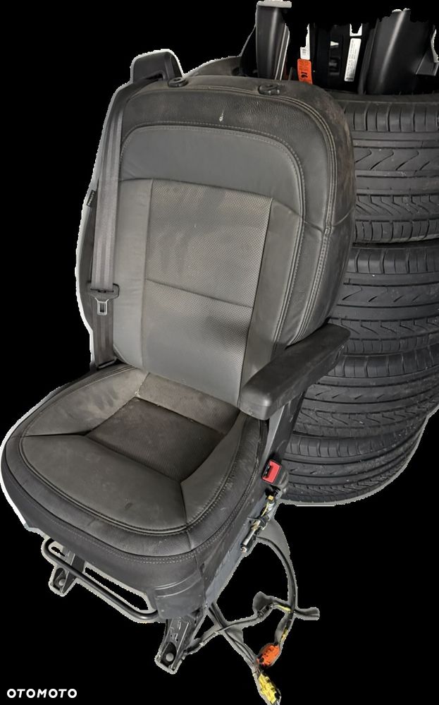 Ducato DODGE RAM PROMASTER 2006-2026r Fotel prawy Pasazera obrotowy skora - 1