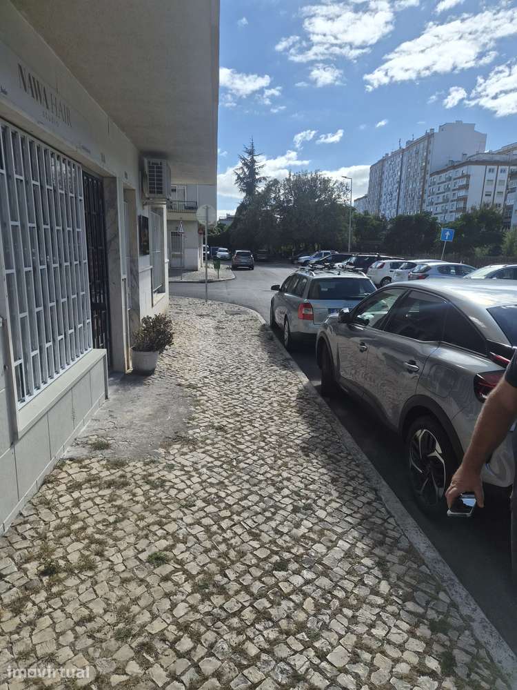Imóvel comercial para arrendar na Amadora loja9 - Grande imagem: 3/5