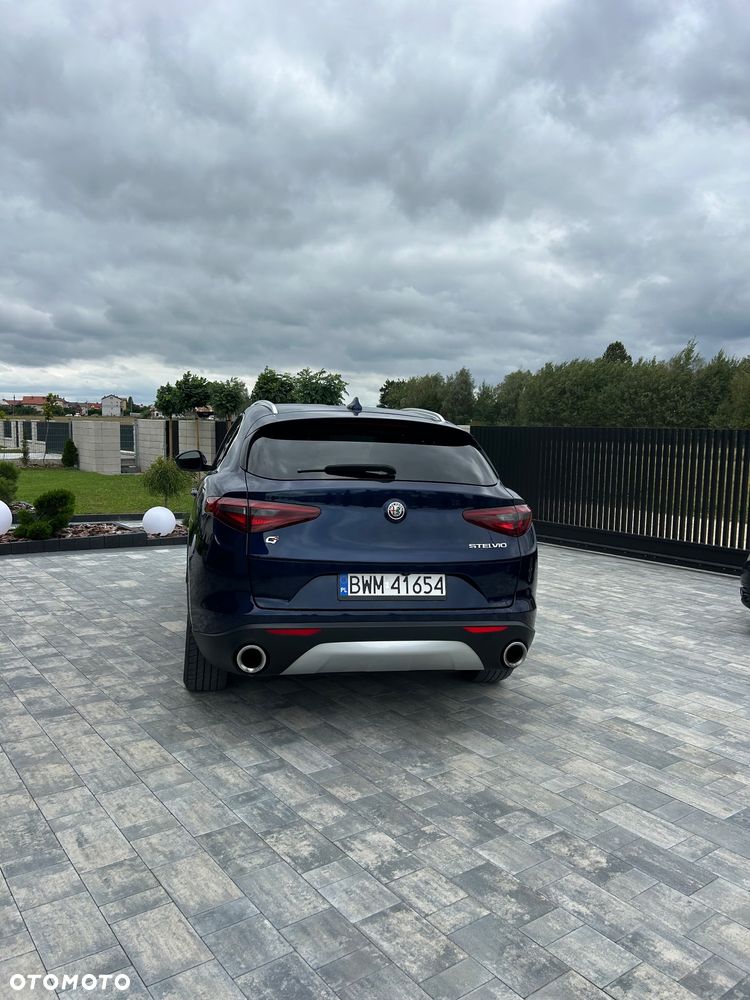 Alfa Romeo Stelvio 2.0 Turbo TI Q4 - 8
