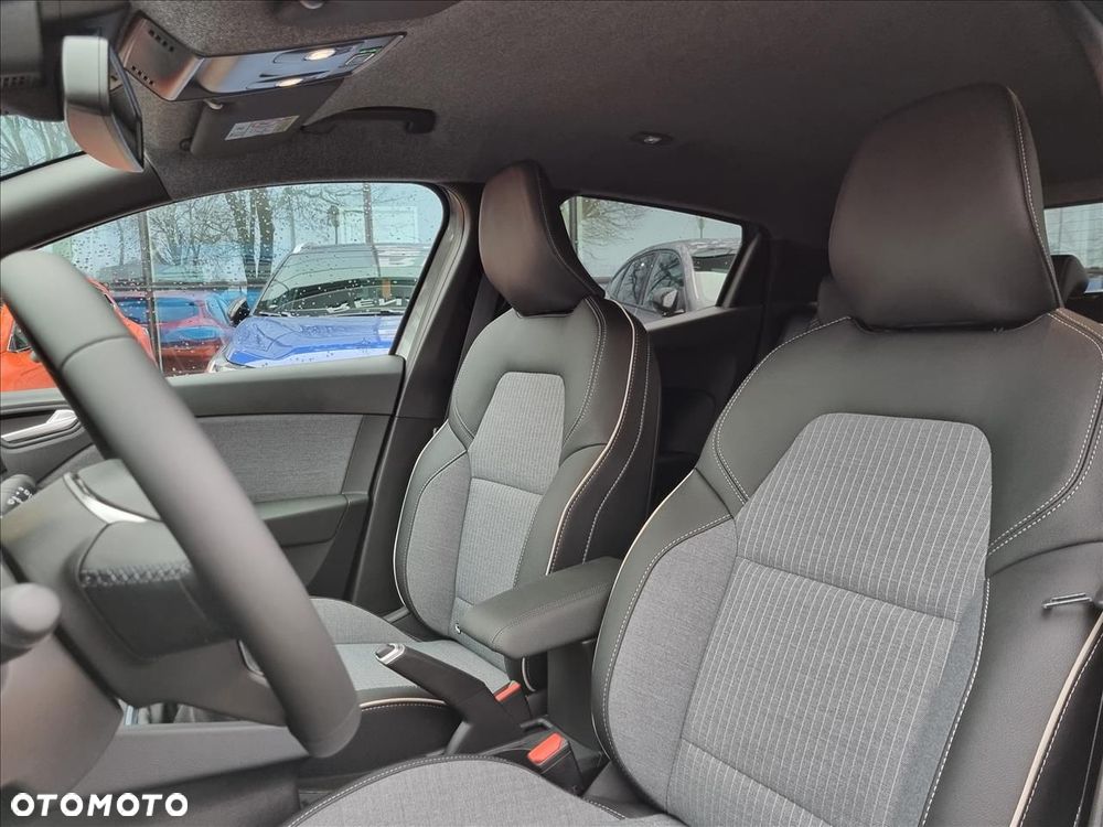 Renault Clio 1.0 TCe Techno - 12