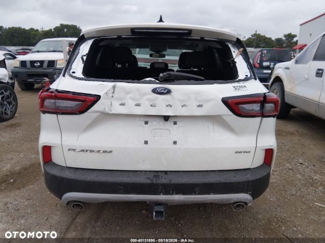 Ford Escape 2.0 EcoBoost AWD Titanium - 12