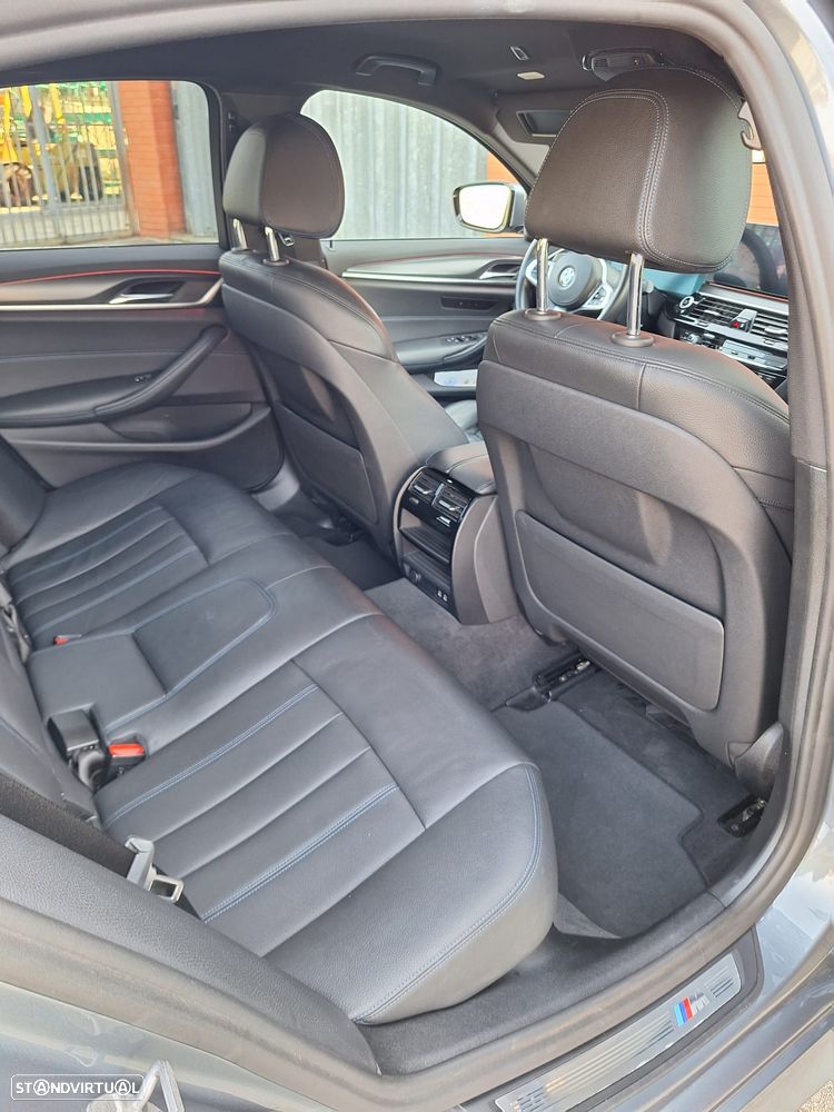 BMW 530 e Pack 50 anos M - 31