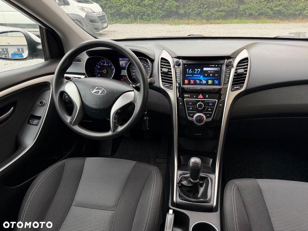Hyundai i30 1.4 Fifa World Cup Edition - 6