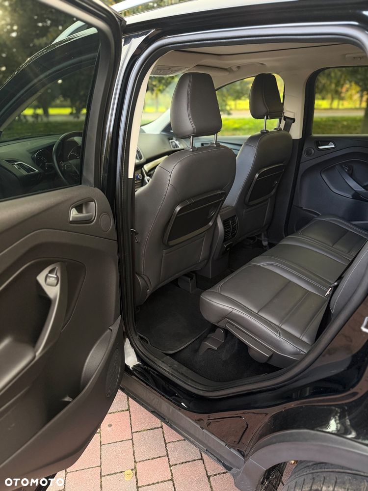 Ford Kuga - 31