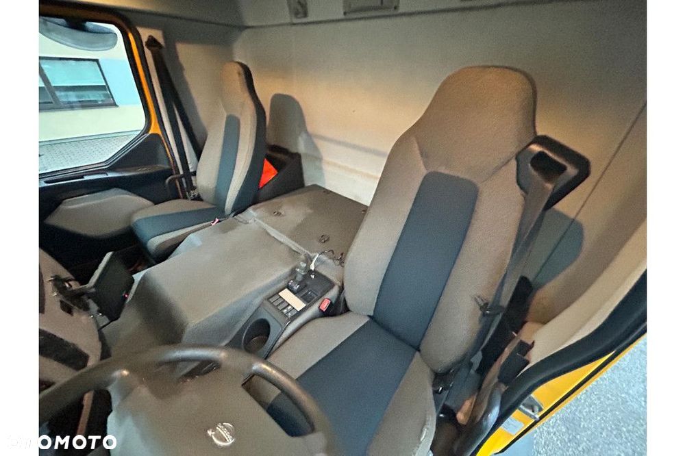 Volvo FE320 6X2*4 EURO6 + BOX VIBRATION - 19