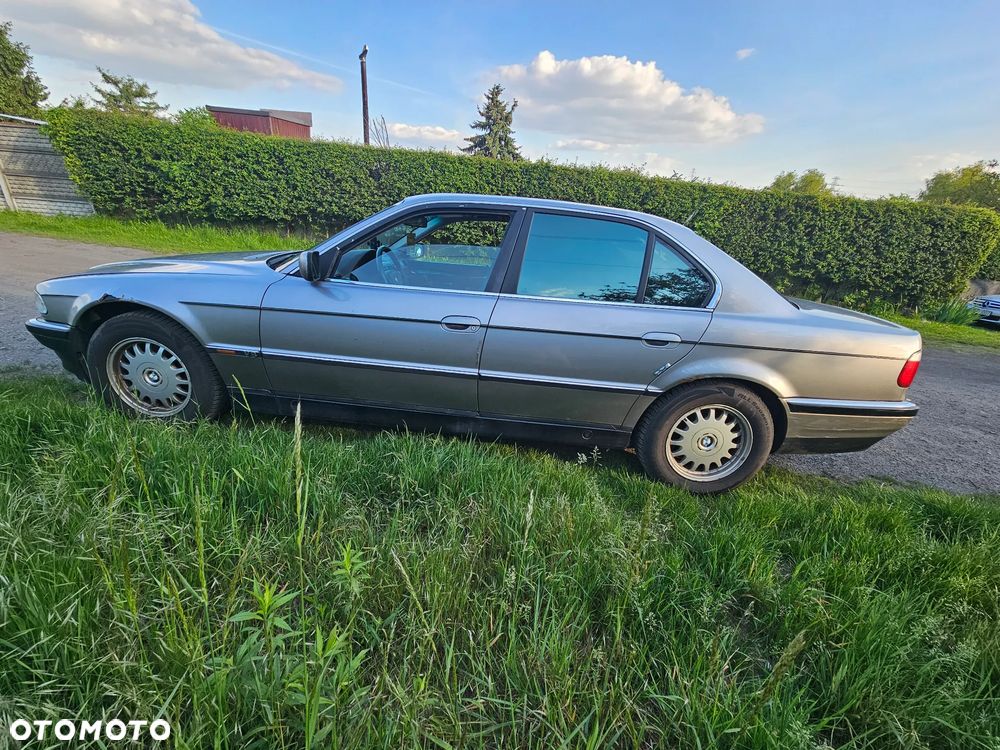 BMW Seria 7 - 3