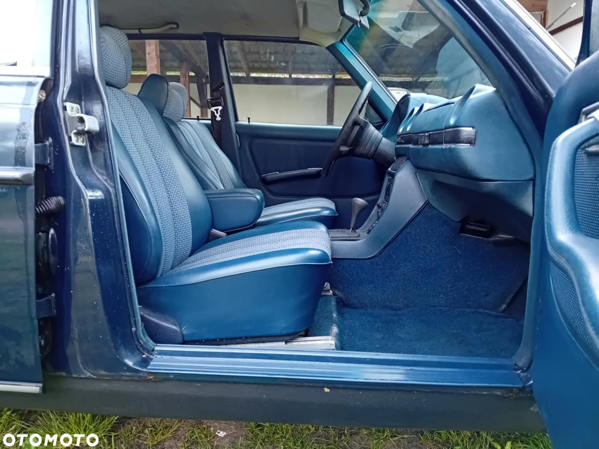 Mercedes-Benz W123 - 4