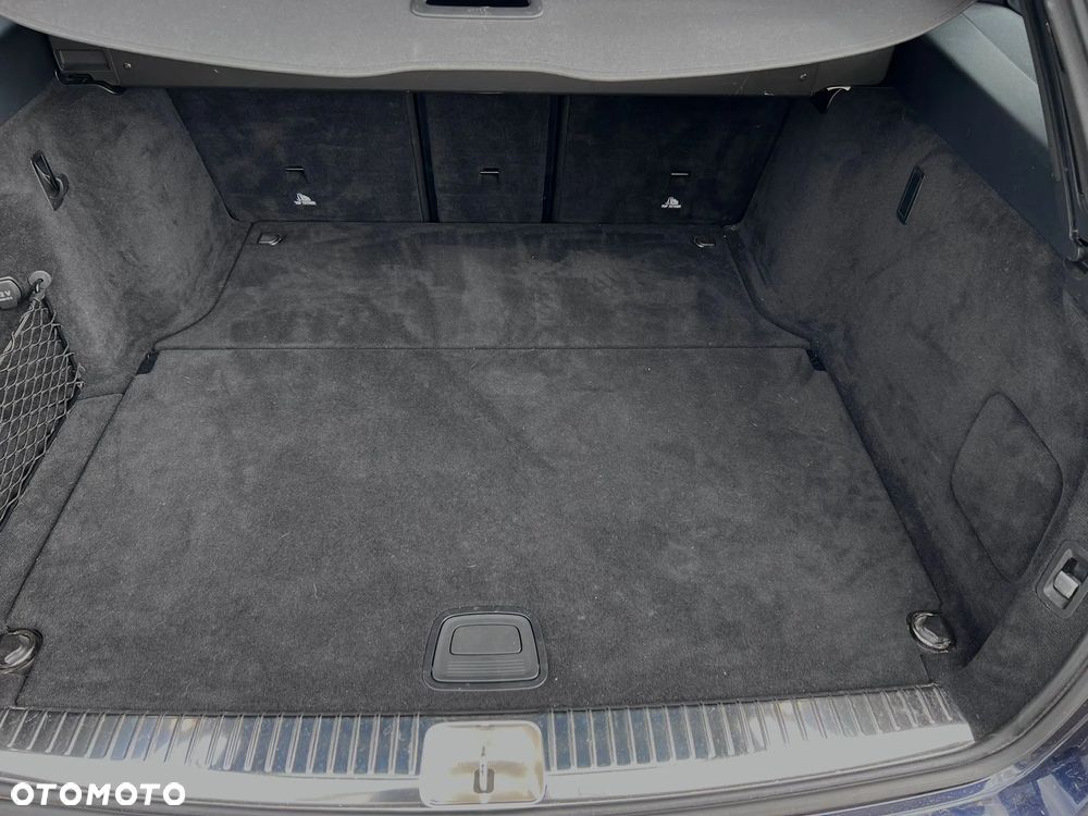 Mercedes-Benz Klasa C 250 7G-TRONIC - 15