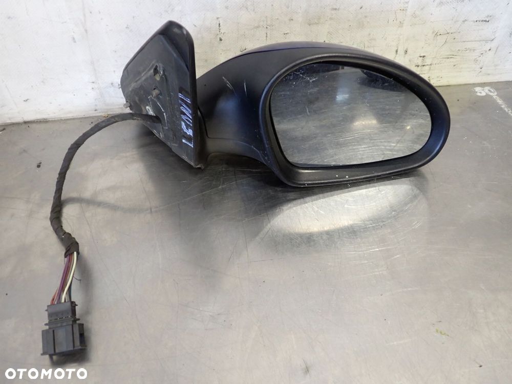 LUSTERKO PRAWE ELEKTRYCZNE SEAT LEON I 1.9 - 1