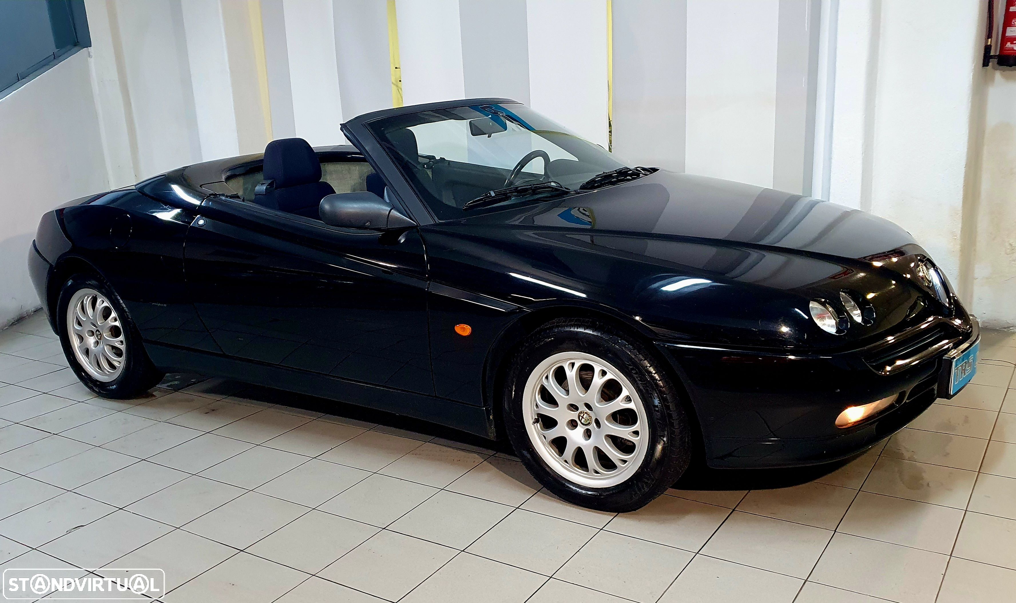 Alfa Romeo Spider 2.0 TS - 1