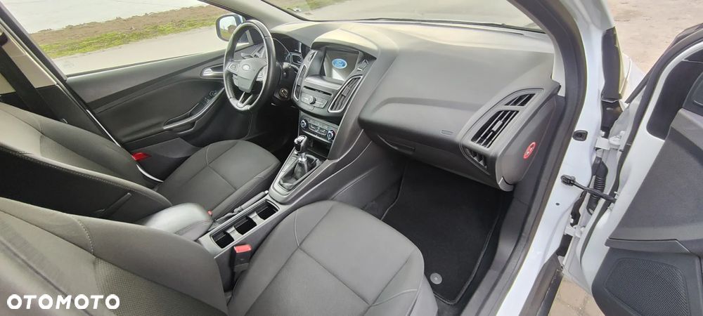 Ford Focus 1.5 TDCi Titanium - 19