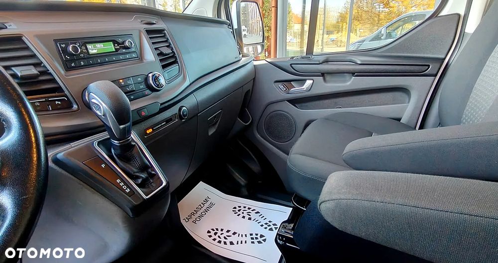 Ford TRANSIT CUSTOM - 11