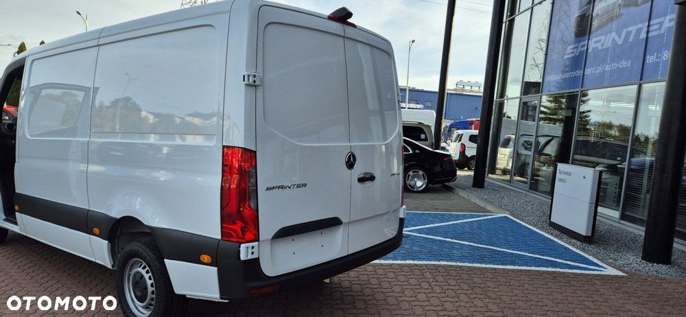 Mercedes-Benz Sprinter Sprinter - 4