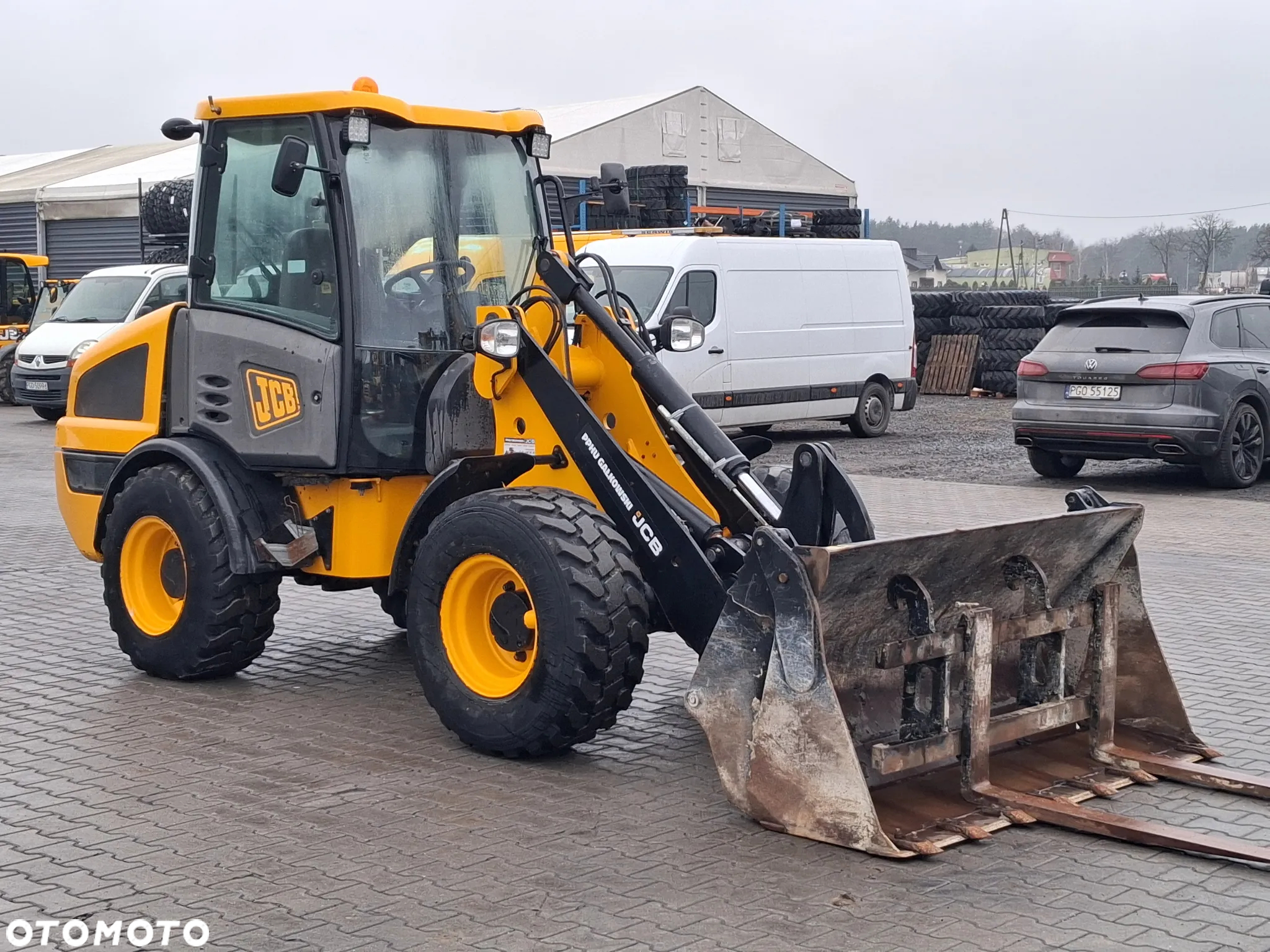 JCB 406 - 6