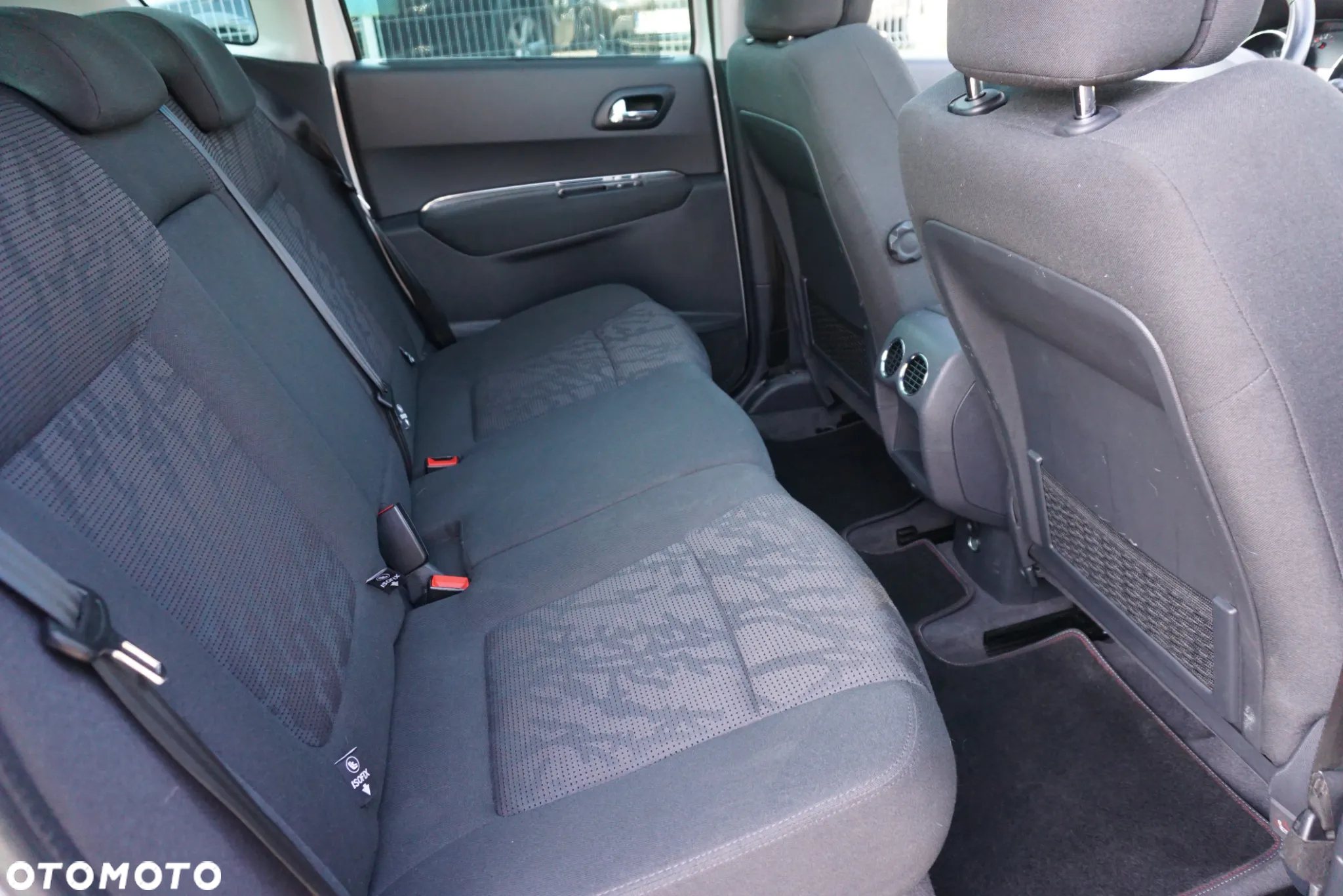 Peugeot 3008 1.6 HDi Premium - 17