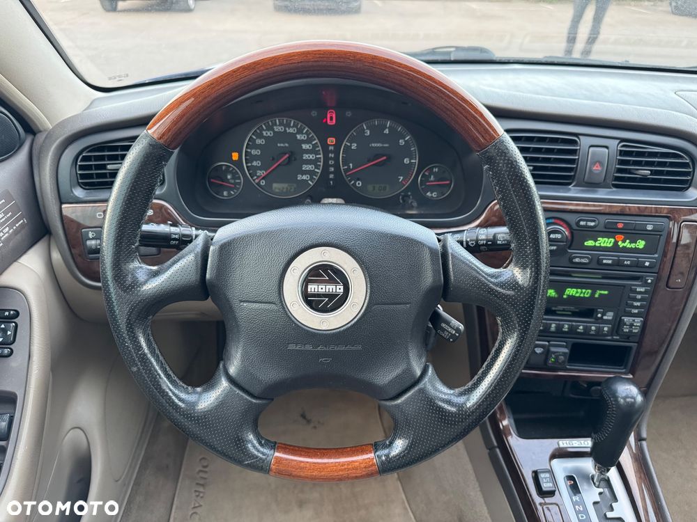 Subaru Outback 3.0 H6 - 17