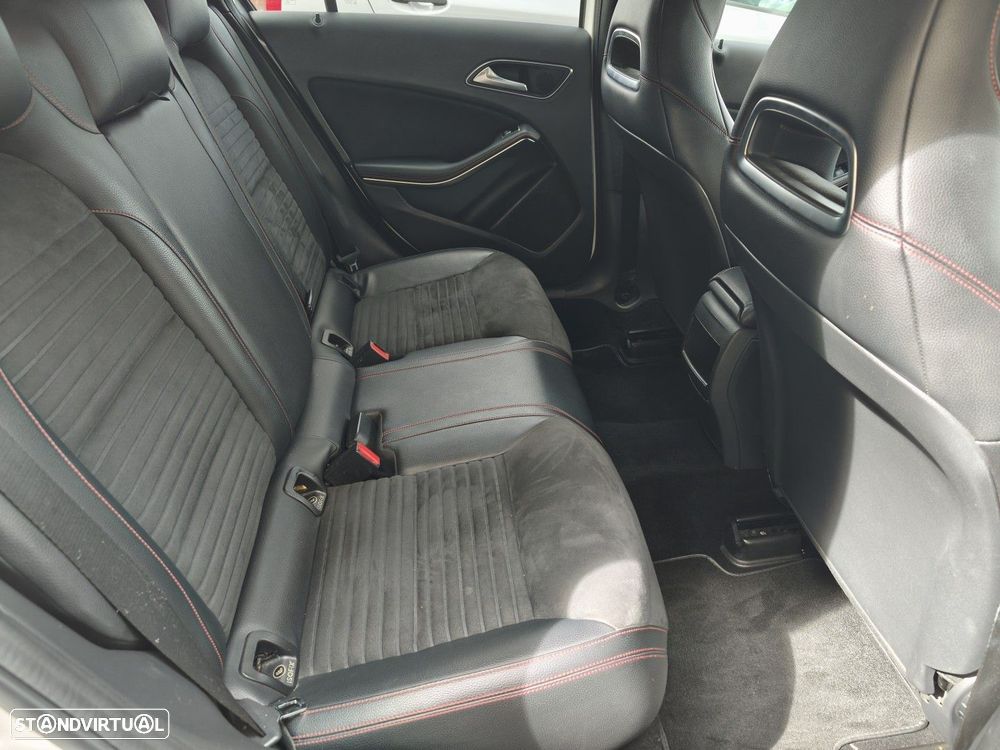 Mercedes-Benz A 180 CDI BlueEFFICIENCY - 14