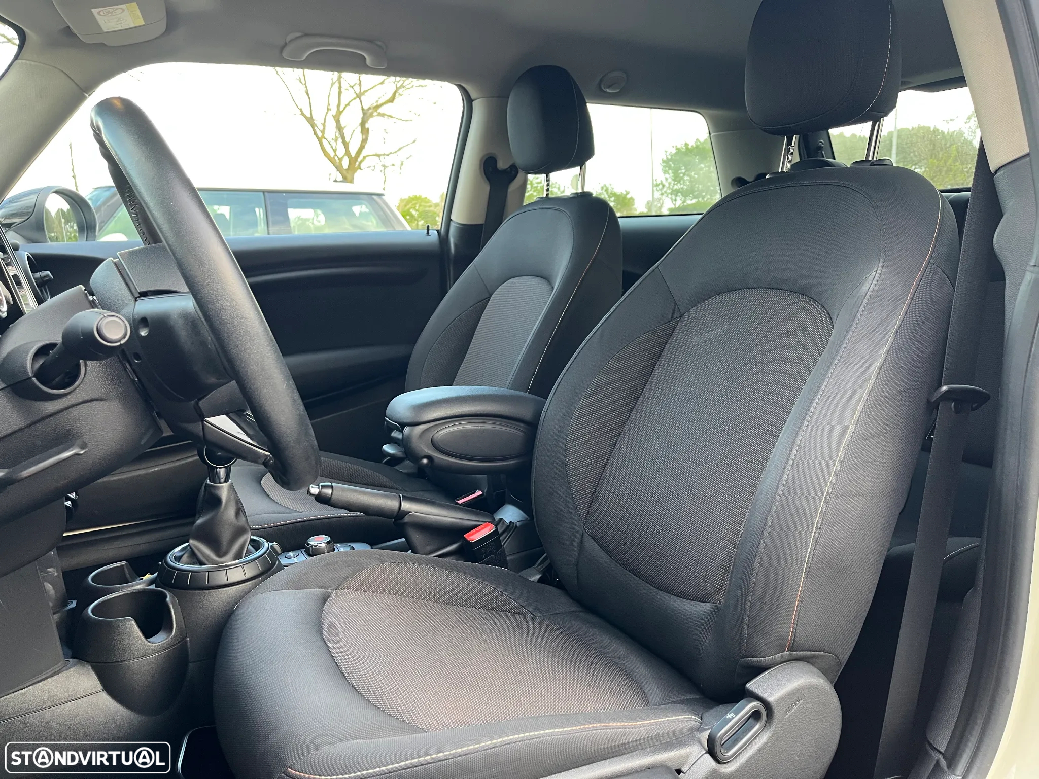 MINI 3 Portas One - 5