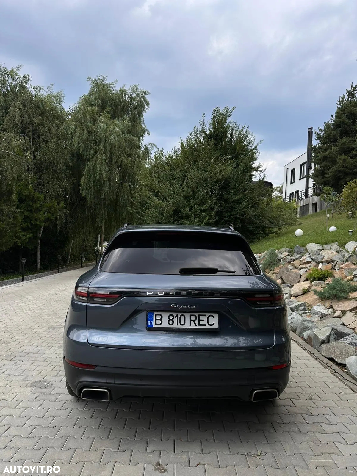 Porsche Cayenne - 7