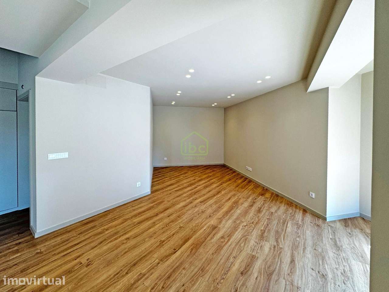 T3 Duplex Renovado | Póvoa de Varzim - Grande imagem: 2/22