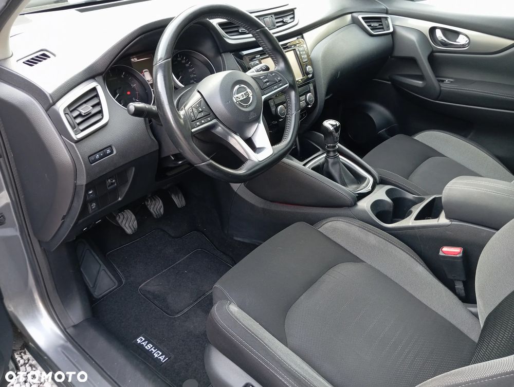 Nissan Qashqai 1.6 DCi N-Connecta - 11
