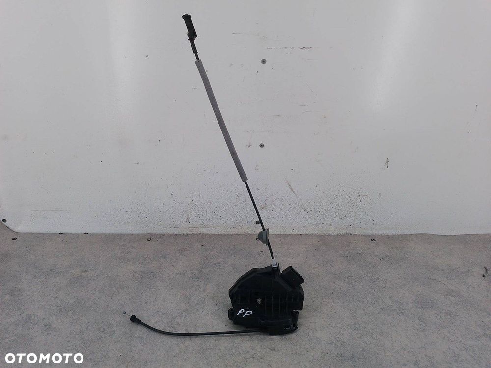 ZAMEK DRZWI PRAWY PRZÓD VOLVO V60 31301739 - 1