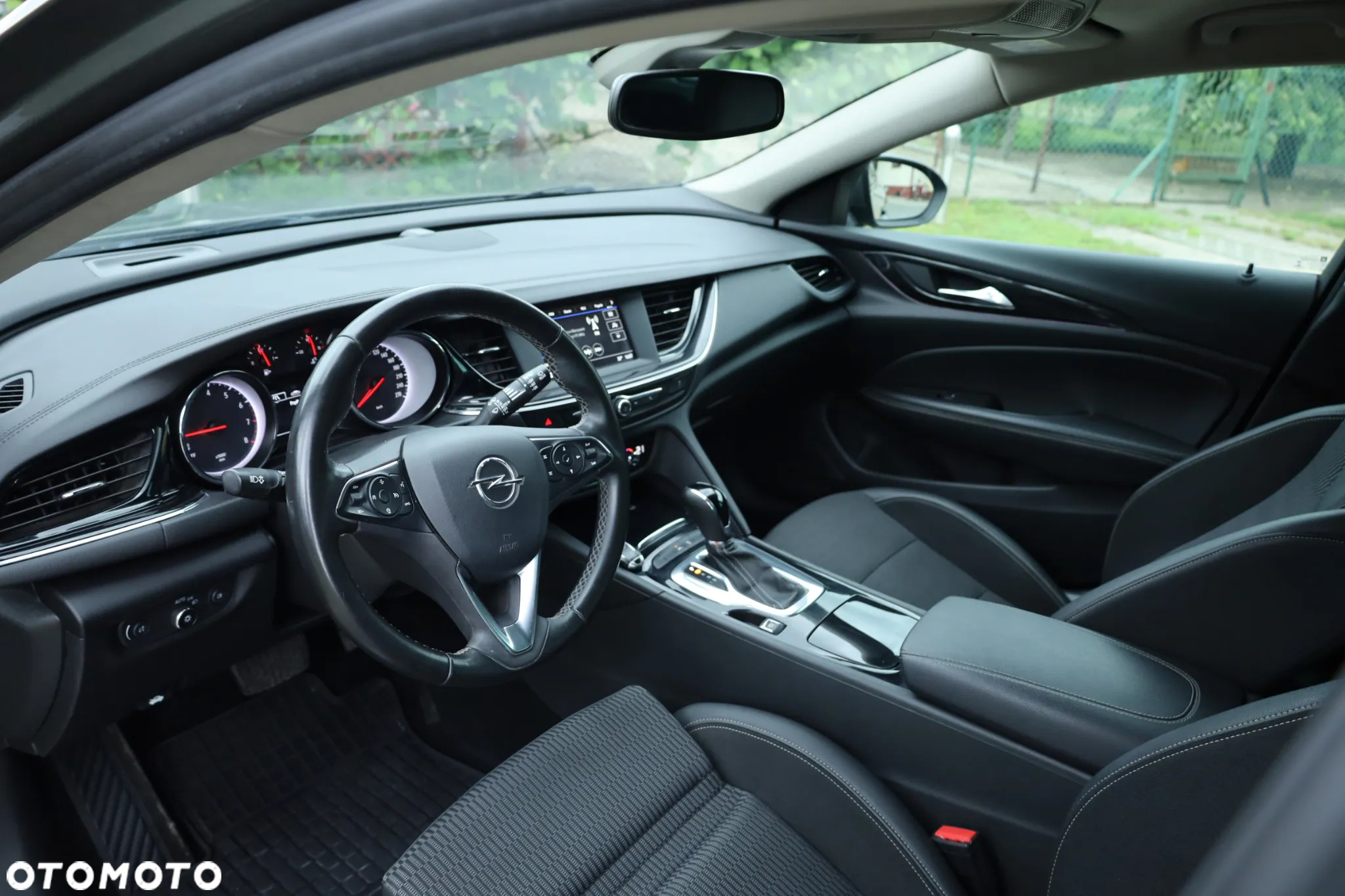 Opel Insignia 1.5 T Innovation S&S - 12