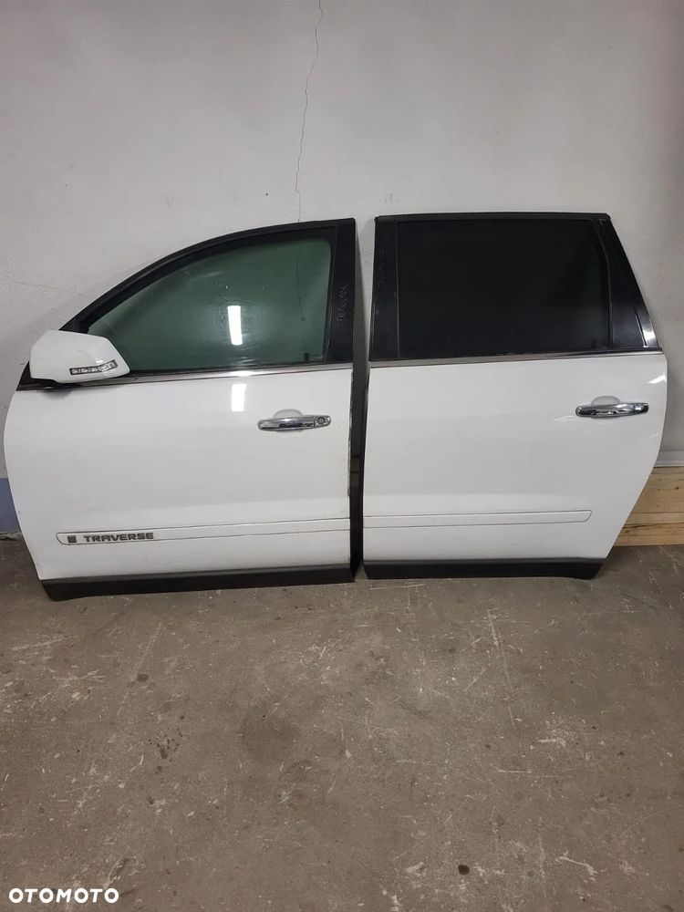 Chevrolet traverse drzwi kompletne - 8