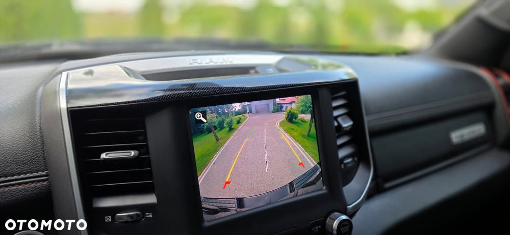 Dodge RAM - 18