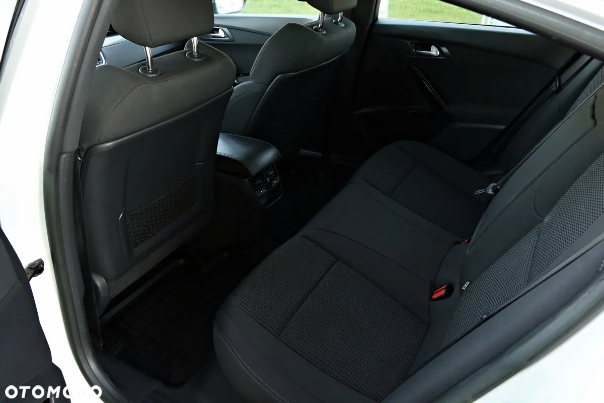 Peugeot 508 RXH 2.0 HDi HYbrid4 - 31