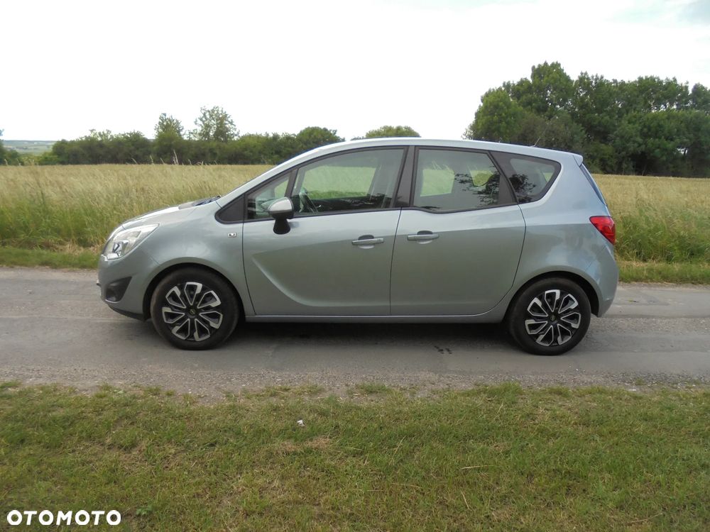 Opel Meriva 1.4 T Essentia S&S - 3