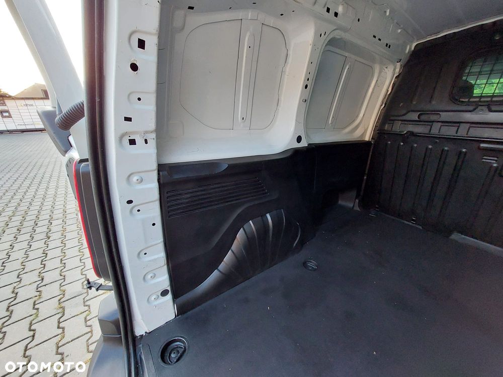 Opel Combo - 19