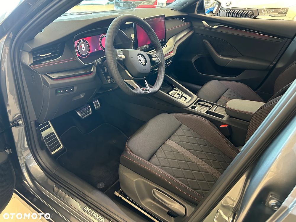 Skoda Octavia 2.0 TSI RS DSG - 19