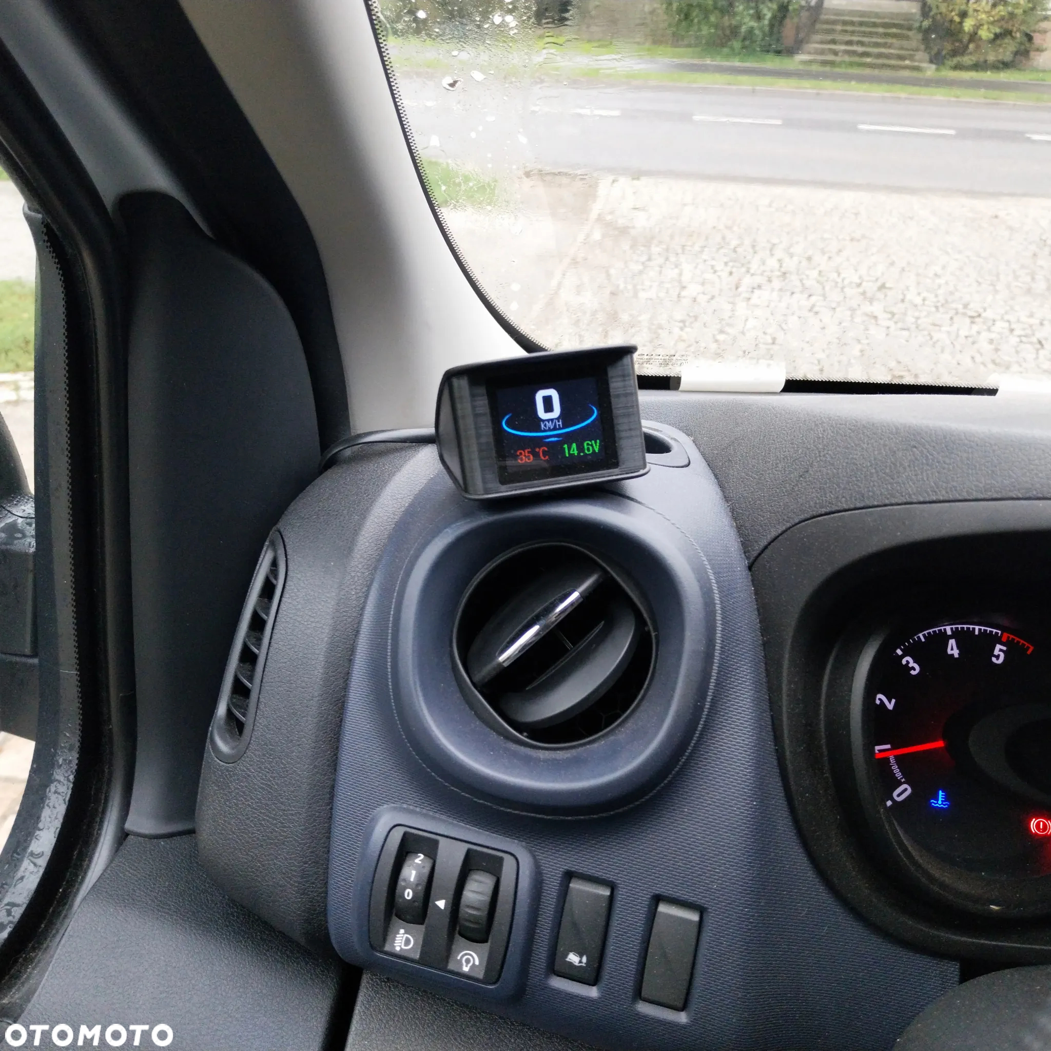 Opel Vivaro 1.6 D (CDTI) L2H1 - 17