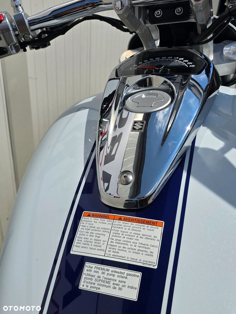 Suzuki Boulevard - 9