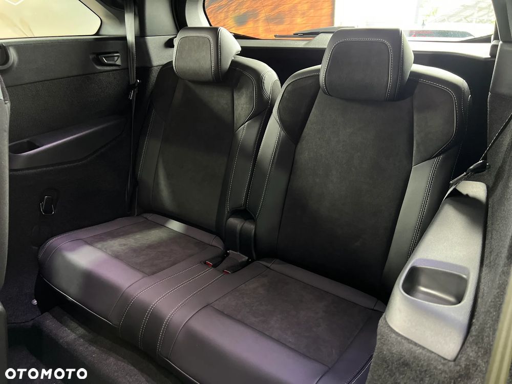 Peugeot 5008 1.2 PureTech mHEV GT Exclusive S&S e-DCS6 - 9