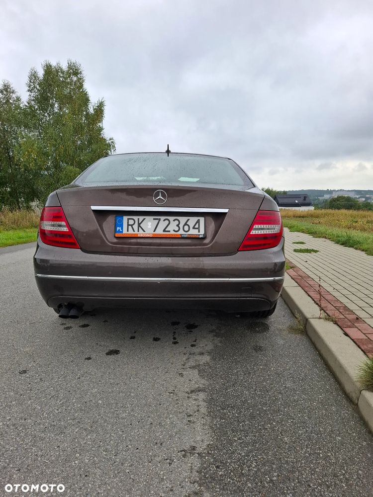 Mercedes-Benz Klasa C 250 CDI BlueEff Avantgarde - 9