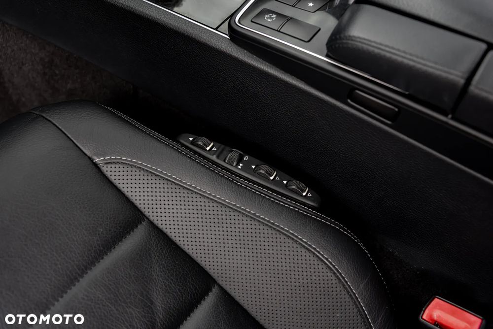 Mercedes-Benz Klasa E 350 BlueEFFICIENCY 7G-TRONIC Avantgarde - 21