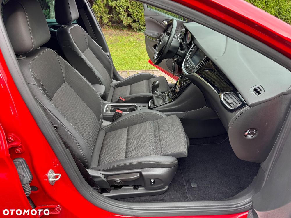 Opel Astra 1.4 Turbo Start/Stop Sports Tourer Innovation - 26