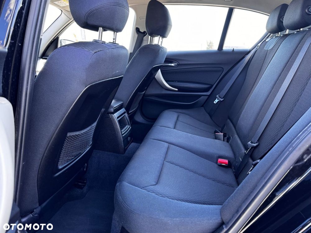 BMW Seria 1 116i - 16