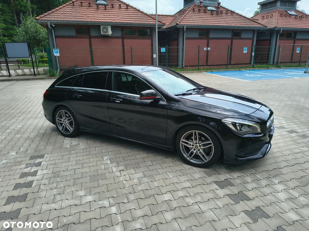 Mercedes-Benz CLA 180 7G-DCT AMG Line - 5