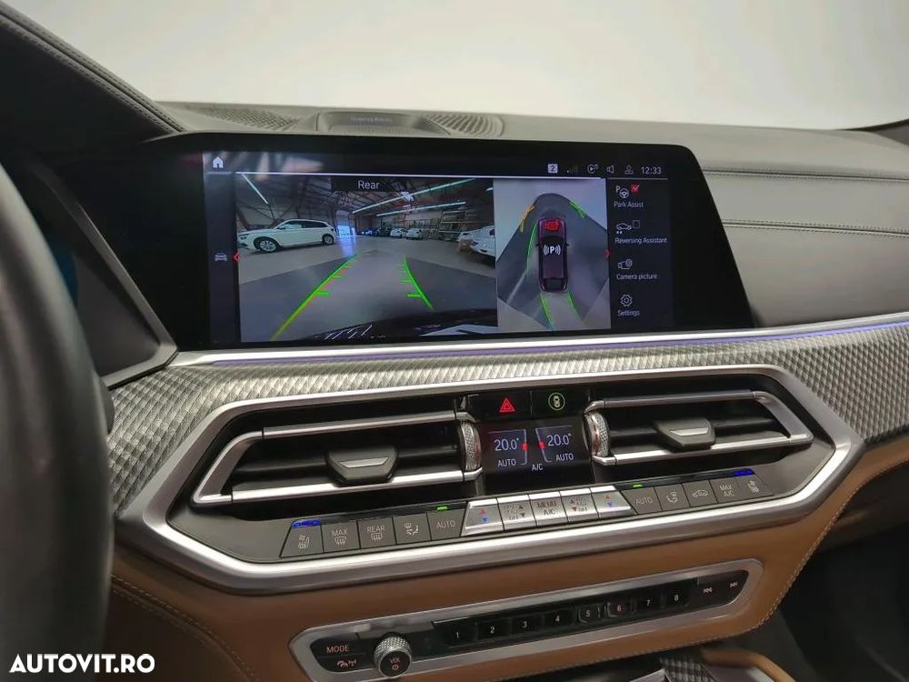 BMW X6 xDrive50i - 13