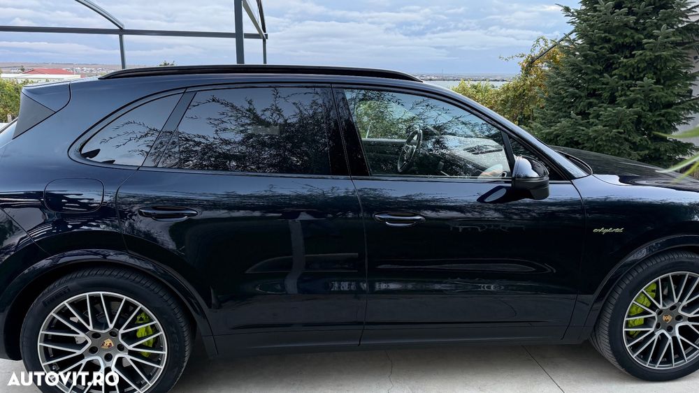 Porsche Cayenne E-Hybrid - 8
